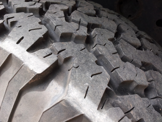 ขายยาง BF.ALL 265-75-16 ปี 12สัปดาห์ที่38 สภาพใหม่ไม่เคยลุยจอดเป็นส่วนมาก ขาย 26,500อยากเปลี่ยนไซด์ 084-0311505 พนธ์ ขอนแก่น.