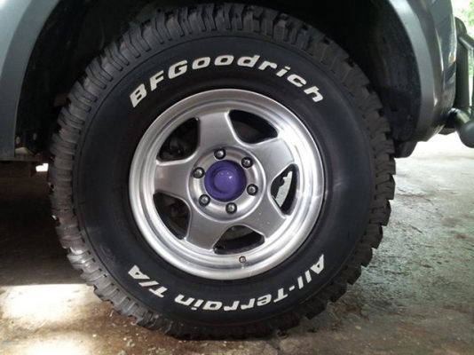 ขายยาง BF.ALL 265-75-16 ปี 12สัปดาห์ที่38 สภาพใหม่ไม่เคยลุยจอดเป็นส่วนมาก ขาย 26,500อยากเปลี่ยนไซด์ 084-0311505 พนธ์ ขอนแก่น.