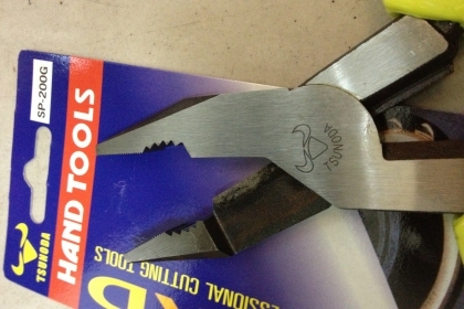 คีมฟิต 8" 3 อย่าง ตัด จับ หนีบ ชิโนดะ TSUNODA MADE IN JAPAN คีมฟิต 8" 3 อย่าง ตัด จับ หนีบ ชิโนดะ TSUNODA MADE IN JAPAN