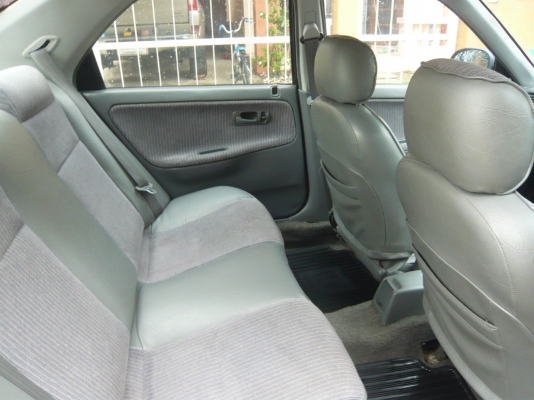 Civicเตารีด4d Auto ติดLpg รถสวยพร้อมใช้