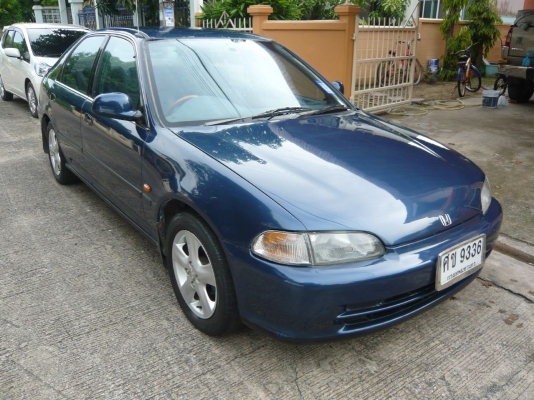 Civicเตารีด4d Auto ติดLpg รถสวยพร้อมใช้