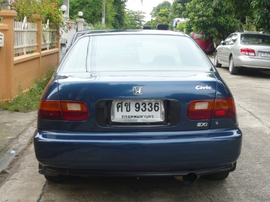 Civicเตารีด4d Auto ติดLpg รถสวยพร้อมใช้