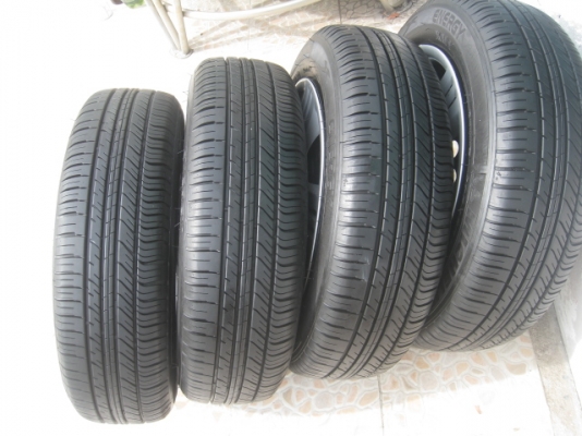 ขายยางป้ายแดง ปี0413  Honda jazz ขอบ15 4รู100 แถมกะทะและฝาครอบ สนใจติดต่อเล็ก คลองสามครับ (081-3747940)