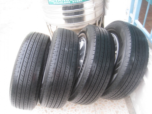 ขายล้อแม็ก All new Isuzu d-max ป้ายแดง 16"x 6.5" et41 6รู139 + ยางปี 0513 สนใจติดต่อ เล็กคลองสามครับ (081-3747940)