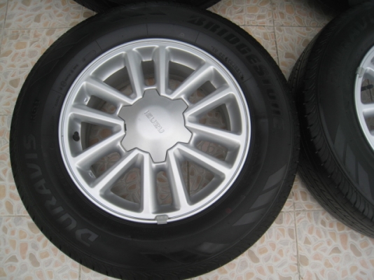 ขายล้อแม็ก All new Isuzu d-max ป้ายแดง 16"x 6.5" et41 6รู139 + ยางปี 0513 สนใจติดต่อ เล็กคลองสามครับ (081-3747940)