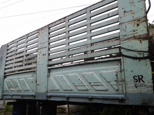 กระบะสามมิตรลอนเฉียงพื้นสวยมาแล้วครับ