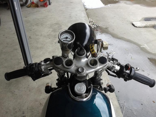 ขาย Sr400 แต่งคาเฟ่ เลขเครื่องเต็ม ราคา 58000 บาท