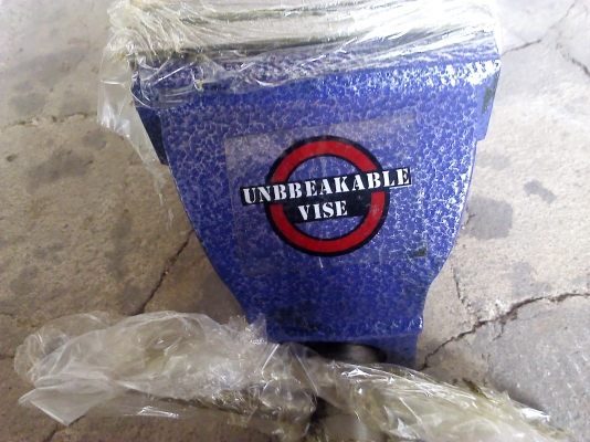 ปากกา 4นิ้ว LACROCของ USA. เป็นปากกาจับเหล็กผลิตจาก Gray Iron ขายในราคาประหยัด มีทั่งใหญ่