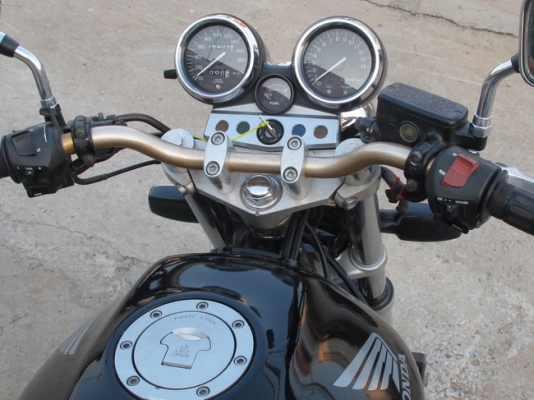 บรีส ไบค์ ช็อป/// ขาย CB400 SF ปี94 อินวอยล์สรรพสามิต ท่อแต่ง บรีส ไบค์ ช็อป/// ขาย CB400 SF ปี94 อินวอยล์สรรพสามิต ท่อแต่ง