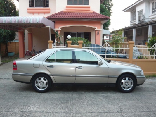 C220ELEGANCEติดLPGหัวฉีด สภาพสวยพร้อมใช้มาก ไม่มีคำว่าผิดหวัง