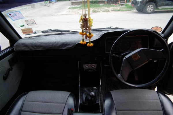 ขาย/แลก nissan profesional D 4dr