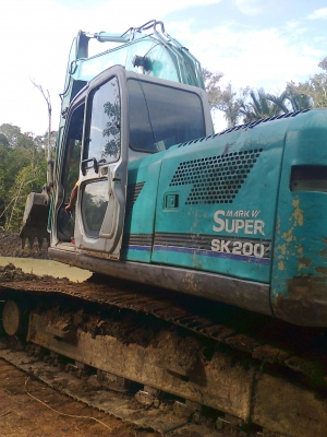 ขายรถแบ็คโฮ KOBELCO SK200 Mark 6 YN09 ใช้มา 8000 ชม.เจ้าของขายเอง ขายรถแบ็คโฮ KOBELCO SK200 Mark 6 YN09 ใช้มา 8000 ชม.เจ้าของขายเอง