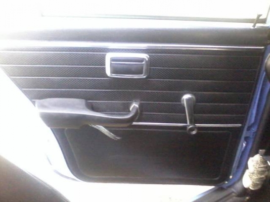 ลดราคาสุดท้ายbmw 520 e12 v.2 เครื่อง j 60,000 บาท สีเพิ่งทำมาใหม่เอี่ยม ลดราคาสุดท้ายbmw 520 e12 v.2 เครื่อง j 60,000 บาท สีเพิ่งทำมาใหม่เอี่ยม