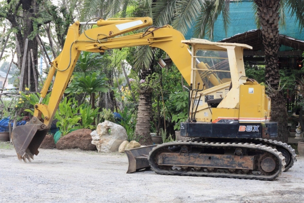 ขายรถแม็คโค YANMAR B5X (เทียบเท่า KOMATSU PC50UU) เก่านอกแท้ๆ สภาพดี แรงดี พร้อมใช้งาน 086-775-7900
