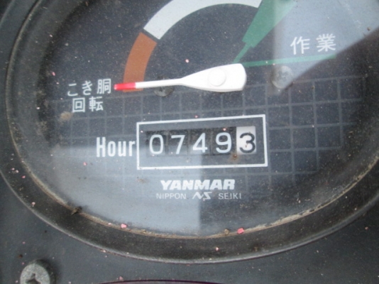 รหัส:12000968รถเกี่ยวข้าวนั่งขับนำเข้าจากญี่ปุ่นใช้เครื่องYANMAR CA11X  www.nihonmono.com