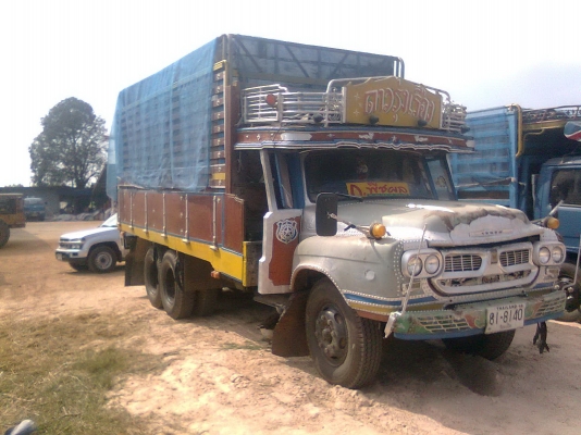 รถบรรทุก  10  ล้อ ดั๊มหัวยาว สภาพพร้อมใช้งาน