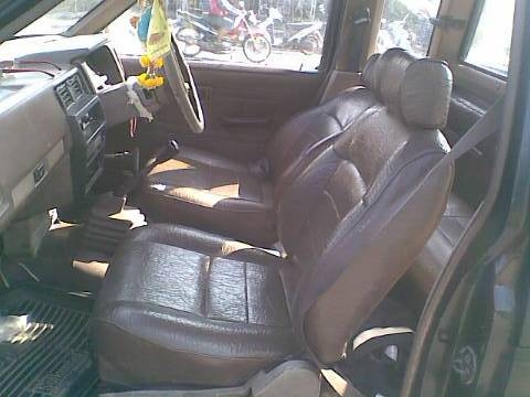 ขาย กระบะแค็ป นิสสัน BIG-M 2500 / ปี 33 ( คัสซีสวยทั้งคัน )