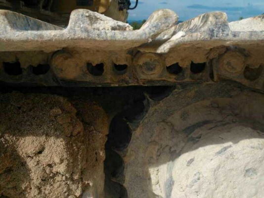 รถแบคโฮ   CAT  312D   รถทำงาน  4000  กว่า ซม.   สนใจติดต่อ  081 - 6079515