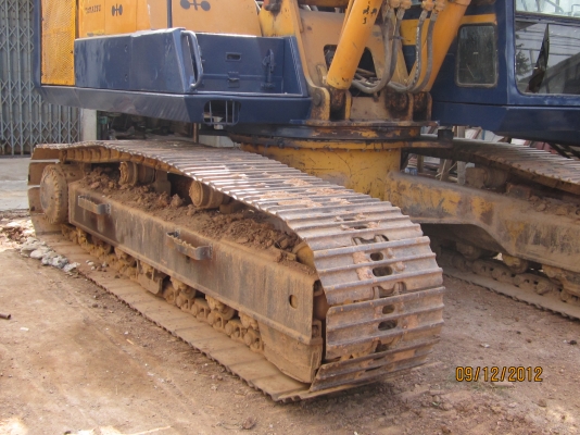 KOMATSU PC200 รุ่น 3 เครื่องปั๊มดีเดิมๆ ไฟฟ้าตัด สวยเดิมๆช่วงล่างเต็ม เอกสารสัญญาซื้อขาย