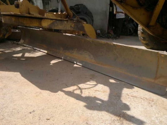 รถเกรด CAT   140 G                รถ บด TA 25 TD  10 ตัน   ( ขาย 2 รายการ )    สนใจติดต่อ  081 - 6079515