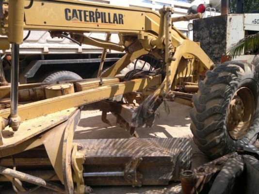 รถเกรด CAT   140 G                รถ บด TA 25 TD  10 ตัน   ( ขาย 2 รายการ )    สนใจติดต่อ  081 - 6079515