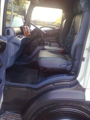 ขาย6 ล้อ hino เม็กก้า 212แรง ตู้10 บาน ยาว 7.30 เมตร ขาย6 ล้อ hino เม็กก้า 212แรง ตู้10 บาน ยาว 7.30 เมตร