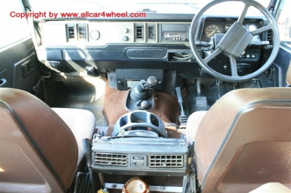 ขายรถแลนด์ โรเวอร์ รุ่น Defender 110 สภาพกริบๆ เดิมๆ พร้อมลุย ทะเบียนแท้พร้อมโอน