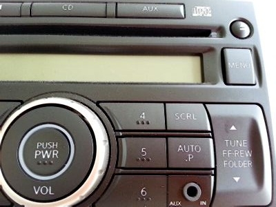 ขายให้ถูกๆ วิทยุ 2DIN ติดรถ New Almera ถอดจากศูนย์วันแรกที่ออกเลย