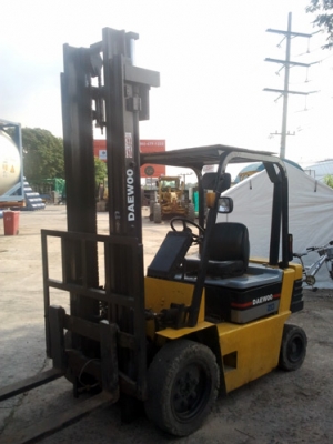 ขายรถโฟล์คลิฟท์ แดวู 2 ตัน ถูกๆ
