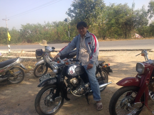 ลุงทุม หัวเขา   ติดต่อ 086  764   5698