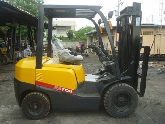 ให้เช่ารายเดือน ปี Forklift  TCM ขนาด 2.5 ตัน TCM FD25T3Z