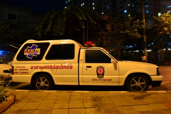 กระบะมาสด้า ไฟเตอร์ พร้อมหลังคาแครี่บอย ปี96เครื่อง2500 ประหยัดน้ำมัน พร้อมเครื่องเสียง mp3 dvd จอ สไลด ขายดาว 85000 ผ่อนต่อเดือนล่ะ2900บาท 20เดือน สด130000