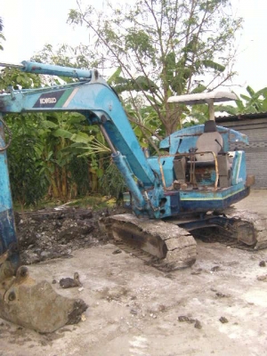 รถขุดKOBELCO042แท็กเหล็กบูมใหญ่เก่านอกพร้อมใช้งานตรวจสภาพแล้วราคา385,000บาทเครื่องแน่นสตาร์ติดง่ายปั่มนิ้วใช้งาน5400ชั่วโมงจากญี่ปุ่น