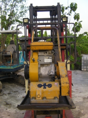 เครื่องตบดินEy15เเรงกระแทก15ตันเครื่องดีเเน่นราคา9,000-15,000บาท