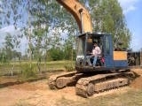 ขาย KOMATSU PC200-3สภาพใช้งานอยู่ เอวแน่น เครื่องเดิมปั้มเดิม เอกสารสัญญาซื้อขาย