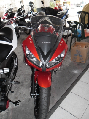 Ninja 650 ปี 2011 วิ่ง 2000โล ทะเบียนแท้ ขายถูก Ninja 650 ปี 2011 วิ่ง 2000โล ทะเบียนแท้ ขายถูก