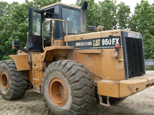 ให้เช่ารถตัก