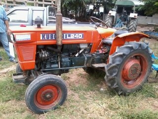 ต้องการขายรถแทรคเตอร์