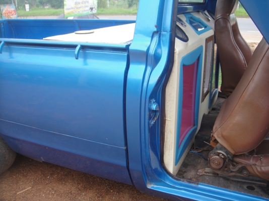 ขาย ดัสสัน 620  5 ขอ เครื่องเดิม สีสวย แม็ก 15 ประตูปีกนก ติดแก๊สแล้ว เครื่องเสียงชุดใหญ่