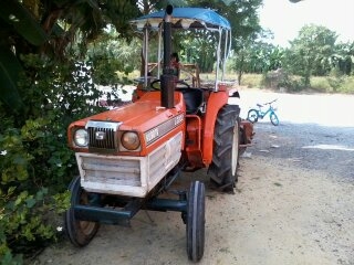 ขายรถแทรคเตอร์ ขายรถแทรคเตอร์