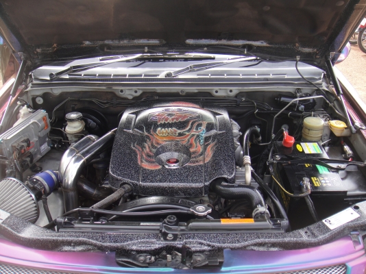 ขาย อีซูซุ  ดีแ็ม็กซ์  ปี 05  เครื่อง 2500    สีม่วงเหลือบ  แม็กซ์ 18 ประตูปีกนก