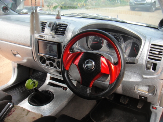 ขาย อีซูซุ  ดีแ็ม็กซ์  ปี 05  เครื่อง 2500    สีม่วงเหลือบ  แม็กซ์ 18 ประตูปีกนก