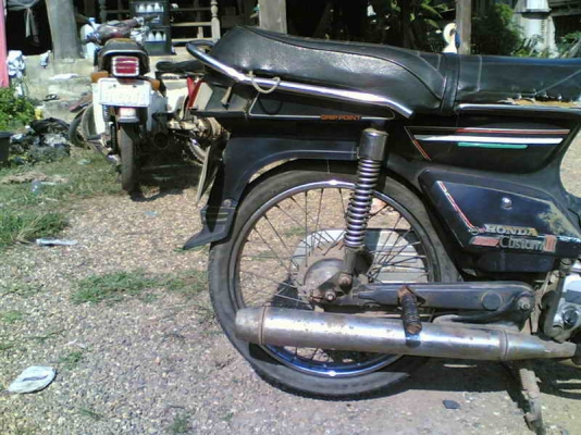 ขายฮอนด้าคัสต้อม(น้ำเงิน)เล่มทะเบียนพร้อมชุดโอน รถเดิมๆอะไหร่ครบเครื่องสมบูรณ์พร้อมประกวด