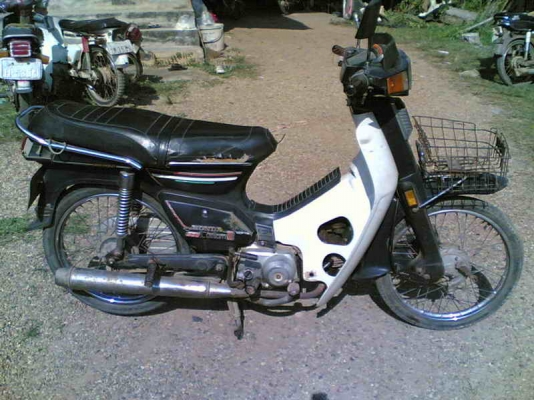 ขายฮอนด้าคัสต้อม(น้ำเงิน)เล่มทะเบียนพร้อมชุดโอน รถเดิมๆอะไหร่ครบเครื่องสมบูรณ์พร้อมประกวด