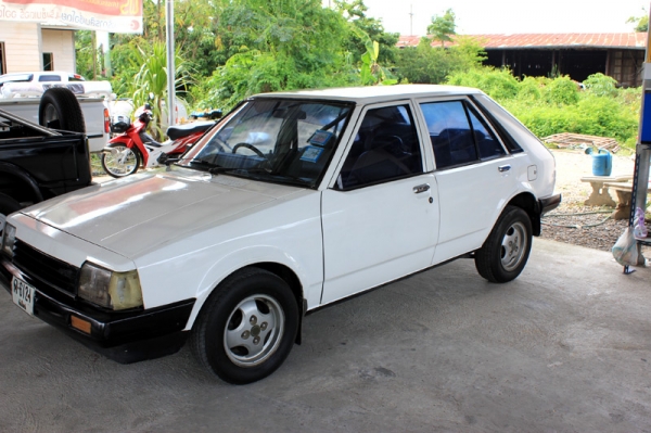 Mazda323 ปี 26 เครื่อง 1.3 MT ทะเบียน+พรบ. สภาพสวยพร้อมใช้งาน Mazda323 ปี 26 เครื่อง 1.3 MT ทะเบียน+พรบ. สภาพสวยพร้อมใช้งาน