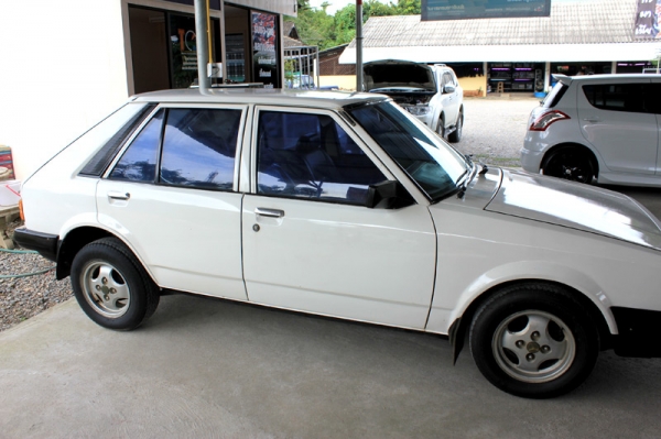 Mazda323 ปี 26 เครื่อง 1.3 MT ทะเบียน+พรบ. สภาพสวยพร้อมใช้งาน Mazda323 ปี 26 เครื่อง 1.3 MT ทะเบียน+พรบ. สภาพสวยพร้อมใช้งาน