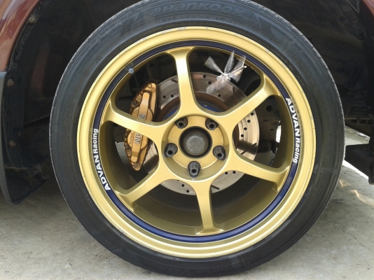 ขายล้อแม็กแท้ญี่ปุ่น advan rg ขอบ18หน้า8.5หลัง9.5นิ้วพร้อมยาง