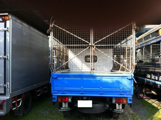 ขาย ISUZU NKR 4ล้อไม่ติดเวลา กระบะคาร์โก้มีหลังคา เครื่อง 100 แรงเทอร์โบ สภาพดี