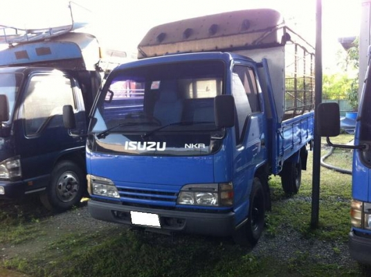 ขาย ISUZU NKR 4ล้อไม่ติดเวลา กระบะคาร์โก้มีหลังคา เครื่อง 100 แรงเทอร์โบ สภาพดี