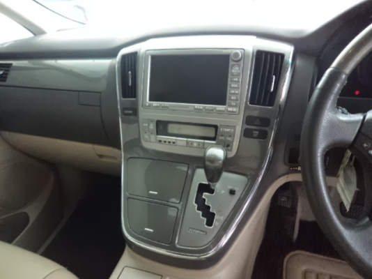 มาก่อนได้ก่อนครับปรับราคาลงอีกแล้ว1,790,000 ขายTOYOTA ALPHARD 2.4 ปี2004 ลดราคาเหลือ 1,490,000.-